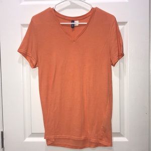 Men’s H&M v-neck t-shirt